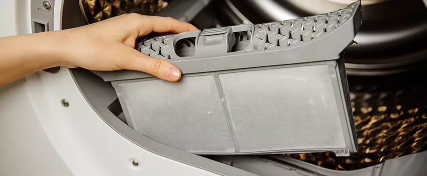 Signs Of A Clogged Dryer Lint Trap in East Terra Vista, California